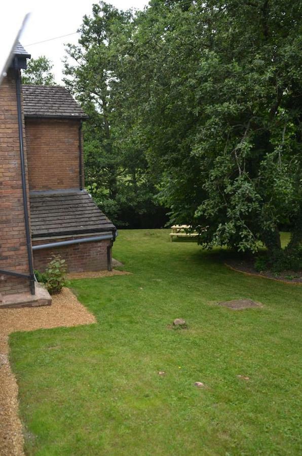 Bucket Lock Cottage Уорик Экстерьер фото
